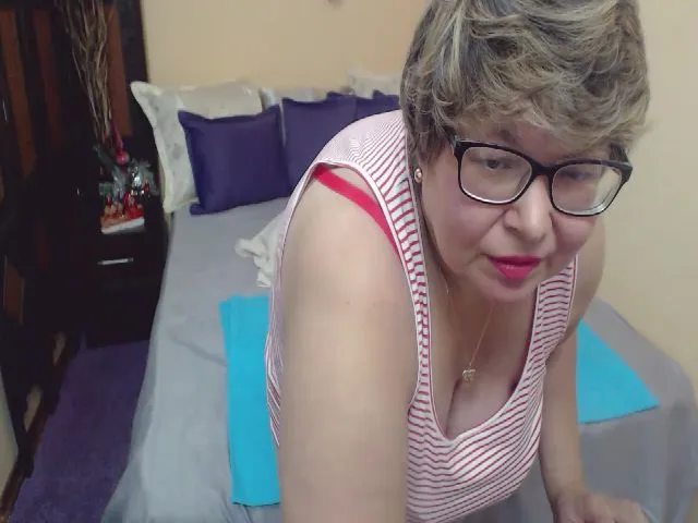 Live sex webcam photo for xSweetKarina #271828476