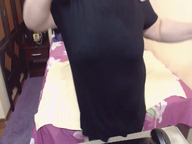 Live sex webcam photo for xSweetKarina #272175962