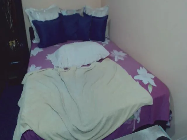 Live sex webcam photo for xSweetKarina #272917335