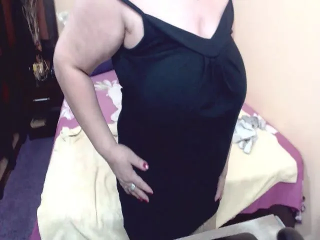 Live sex webcam photo for xSweetKarina #273051183