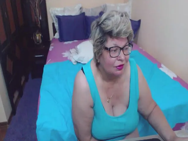 Live sex webcam photo for xSweetKarina #274329201