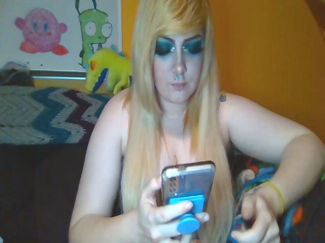 Live sex webcam photo for xemobunnyx #272762317