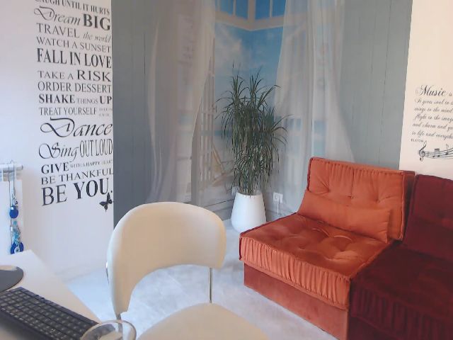 Live sex webcam photo for xxBellaHotxxx #273792439