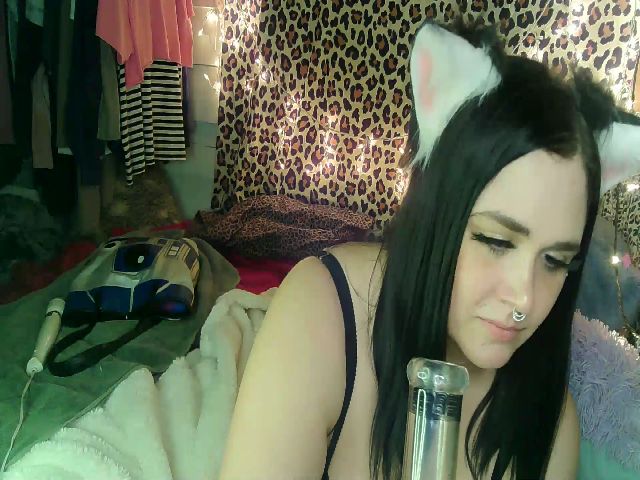 Live sex webcam photo for xxKittens #272338028