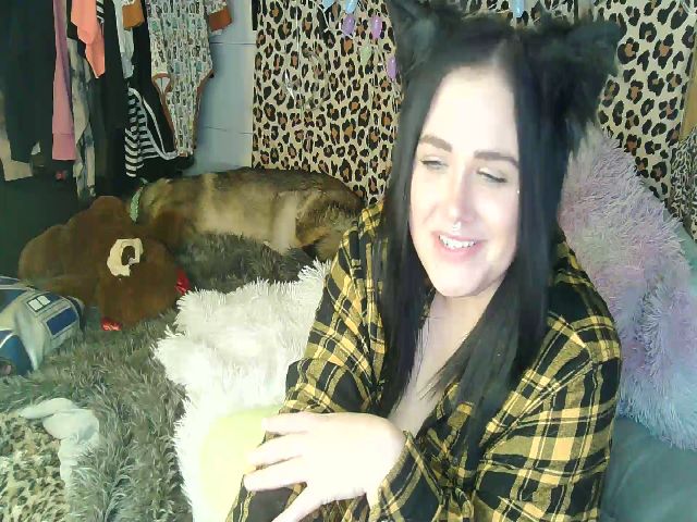 Live sex webcam photo for xxKittens #272750548