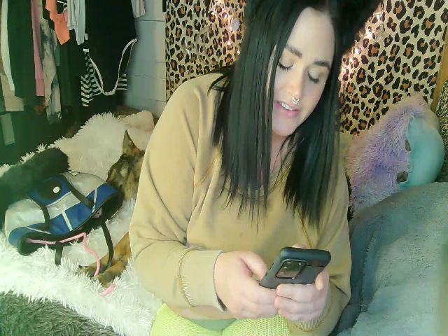 Live sex webcam photo for xxKittens #272768422