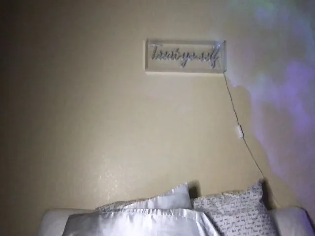 Live sex webcam photo for zylabankss #271782046