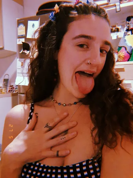 Live sex webcam photo for TravelHippie #2247090