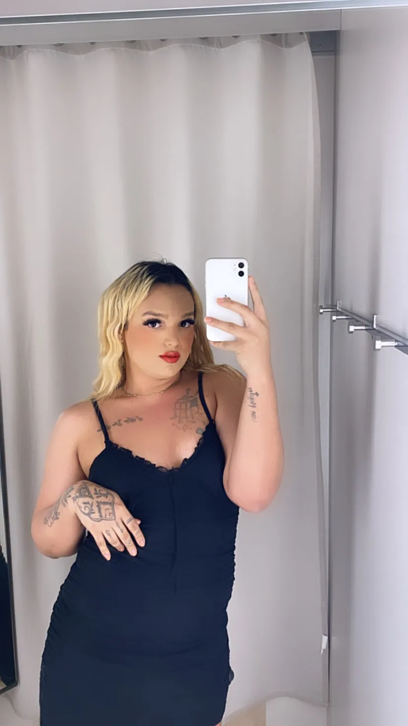 Live sex webcam photo for CameronDiiaz #7345159