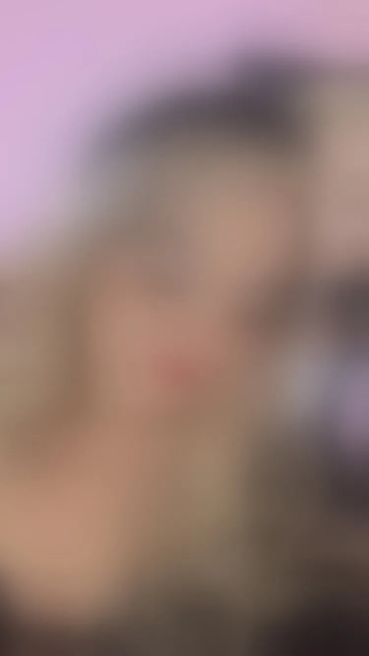 Live sex webcam photo for CameronDiiaz #7345142