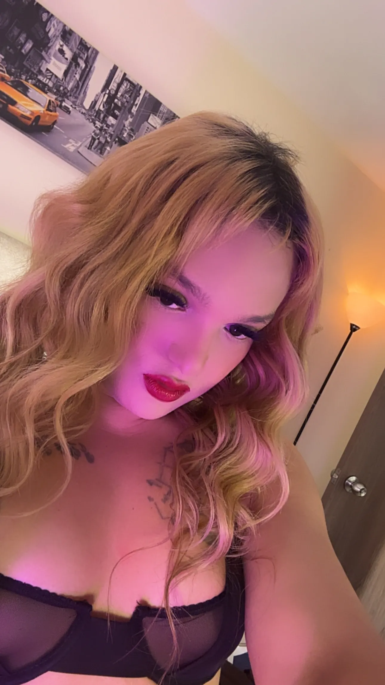 Live sex webcam photo for CameronDiiaz #8320566