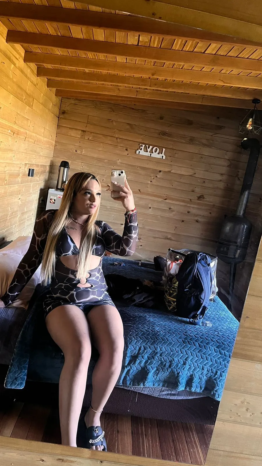 Live sex webcam photo for CameronDiiaz #7345282