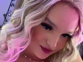 Live sex webcam photo for CameronDiiaz #6607670