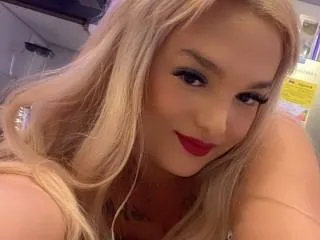 Live sex webcam photo for CameronDiiaz #5995315