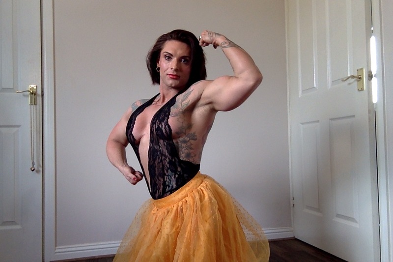 Live sex webcam photo for NiceMuscleGirl #2333087