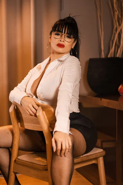 Live sex webcam photo for CharlotteAngel #3177435