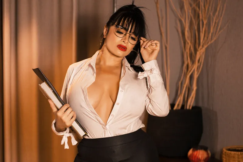 Live sex webcam photo for CharlotteAngel #3177429