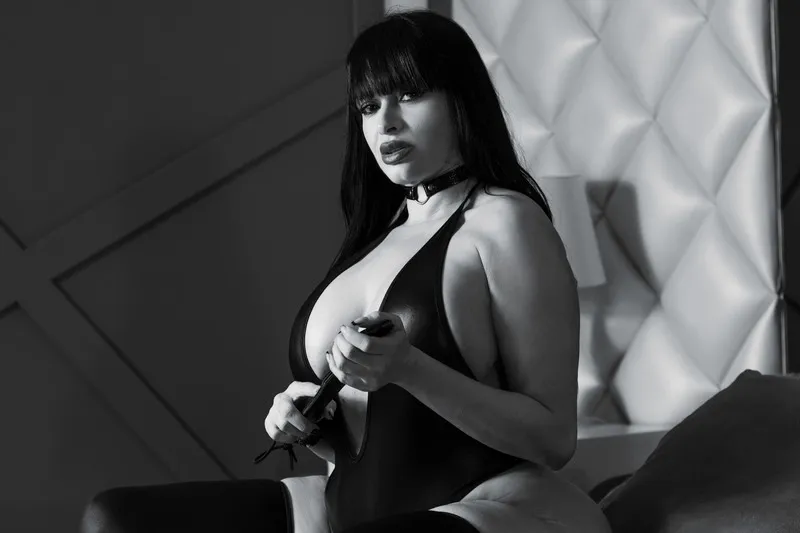 Live sex webcam photo for CharlotteAngel #3422231