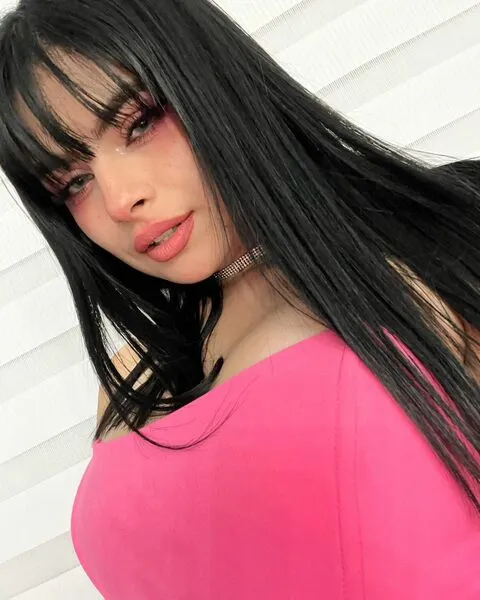 Live sex webcam photo for IsabellaRouse #4028417