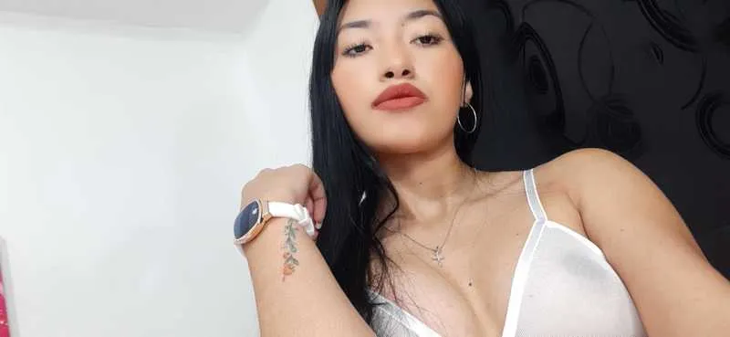 Live sex webcam photo for emily_pussyhot #6088540