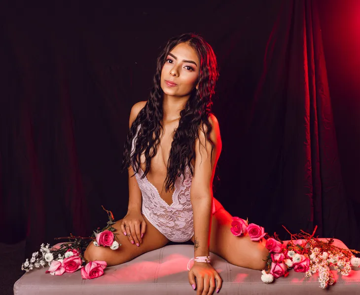 Live sex webcam photo for AlanaMarti #2402133