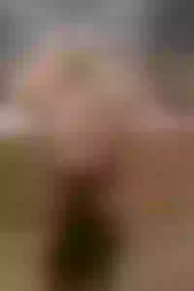 Live sex webcam photo for MileySweet18 #2984369