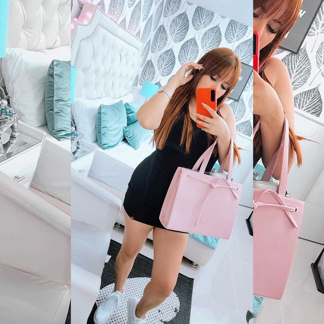 Live sex webcam photo for OrianaLarsson #7120085