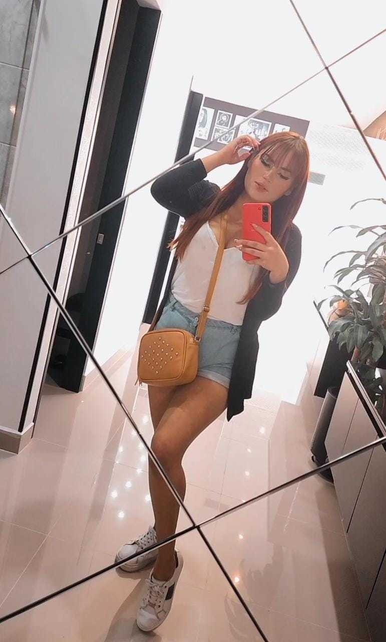 Live sex webcam photo for OrianaLarsson #7120088