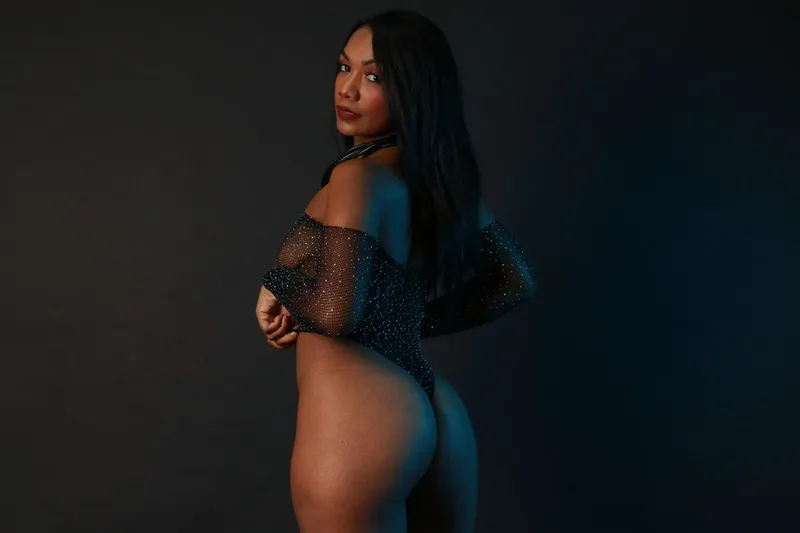 Live sex webcam photo for LEYNA_BROKE #2711873