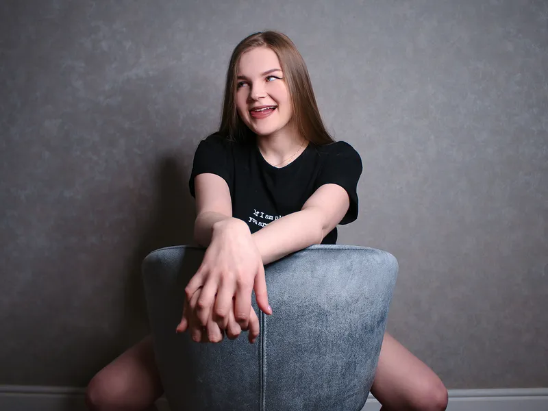 Live sex webcam photo for PollyMoore #2103939