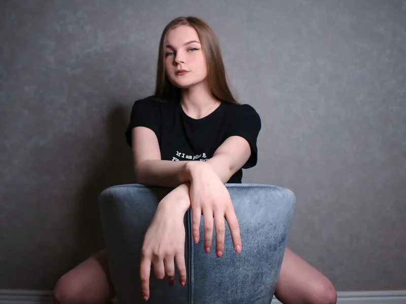 Live sex webcam photo for PollyMoore #2103946
