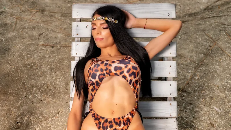 Live sex webcam photo for LaraTyler #2117275