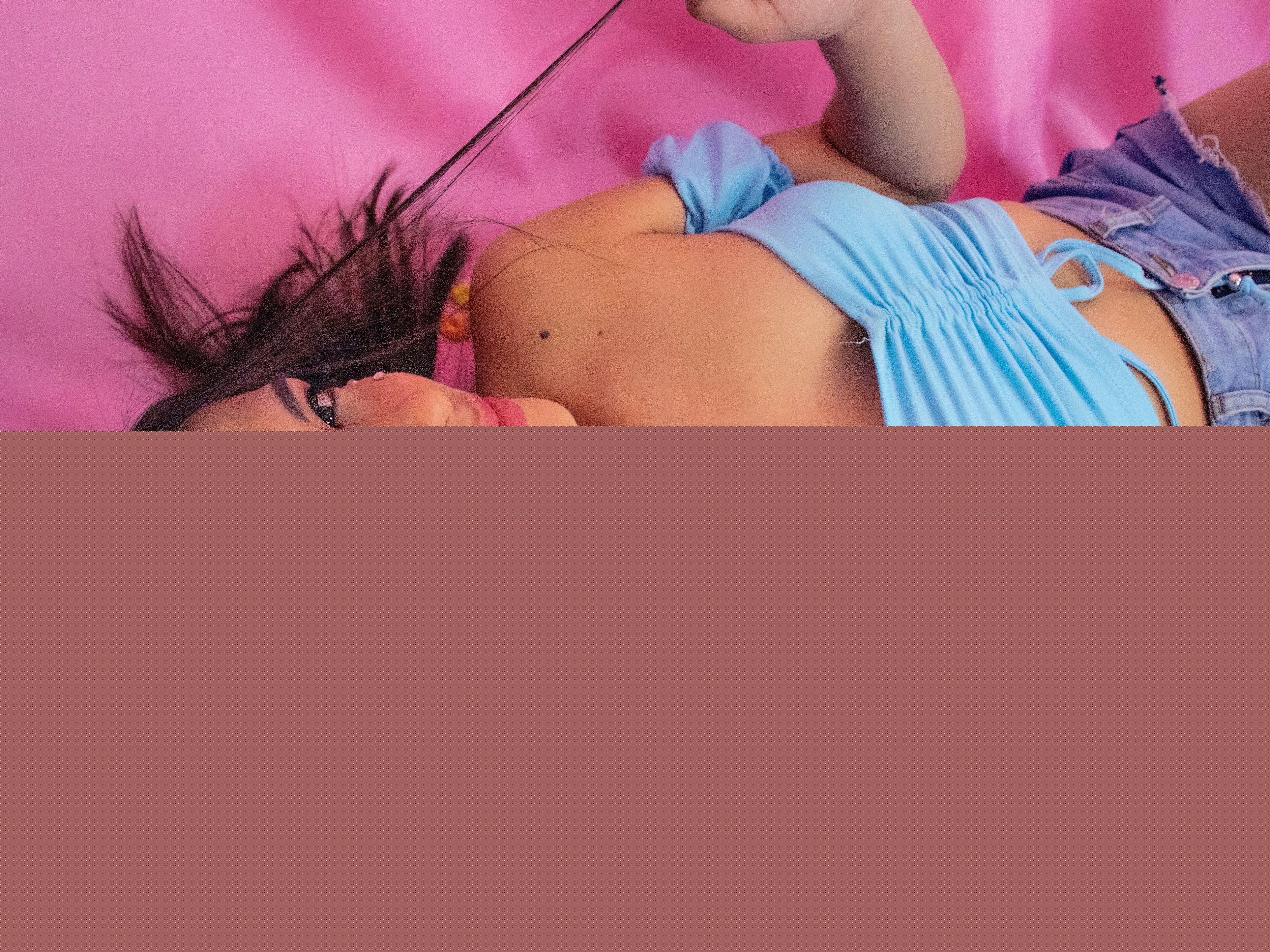 Live sex webcam photo for EllaSimpsons #3215309