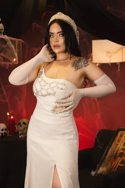 Live sex webcam photo for HannaMartinns #3575556