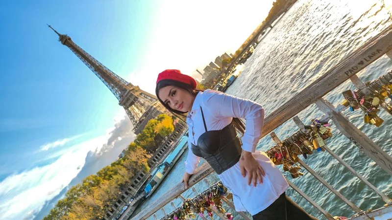 Live sex webcam photo for HannaMartinns #3868287