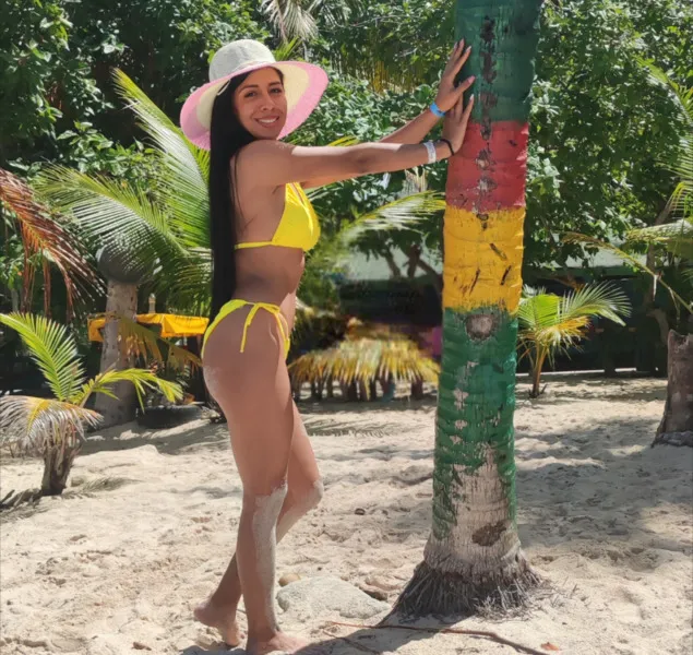 Live sex webcam photo for BiancaHadid #3125621