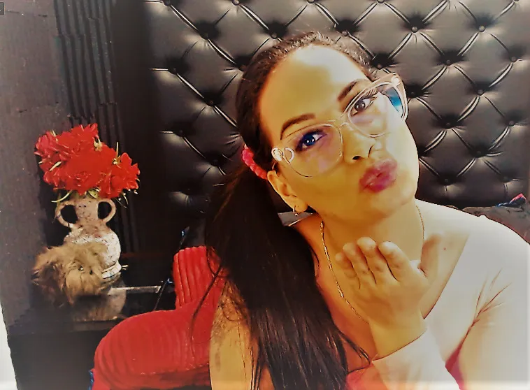 Live sex webcam photo for loverkirk19 #2346682