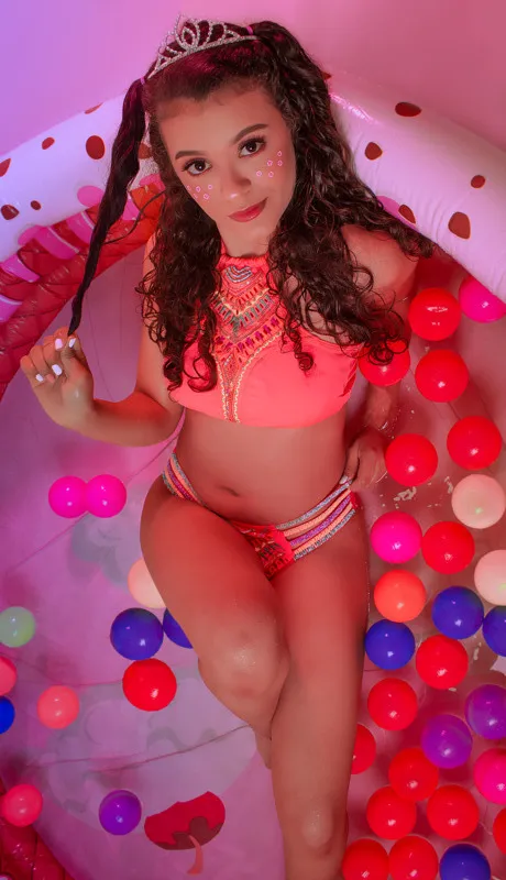 Live sex webcam photo for EmiliaJons #7917966