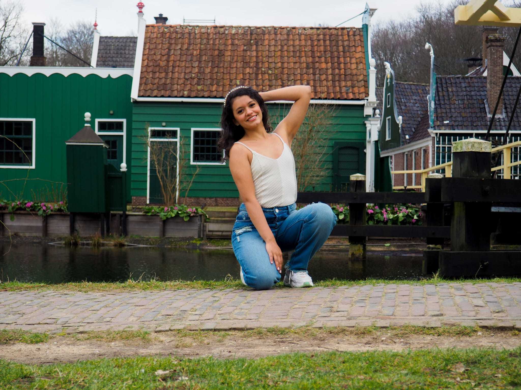 Live sex webcam photo for EmiliaJons #7918020