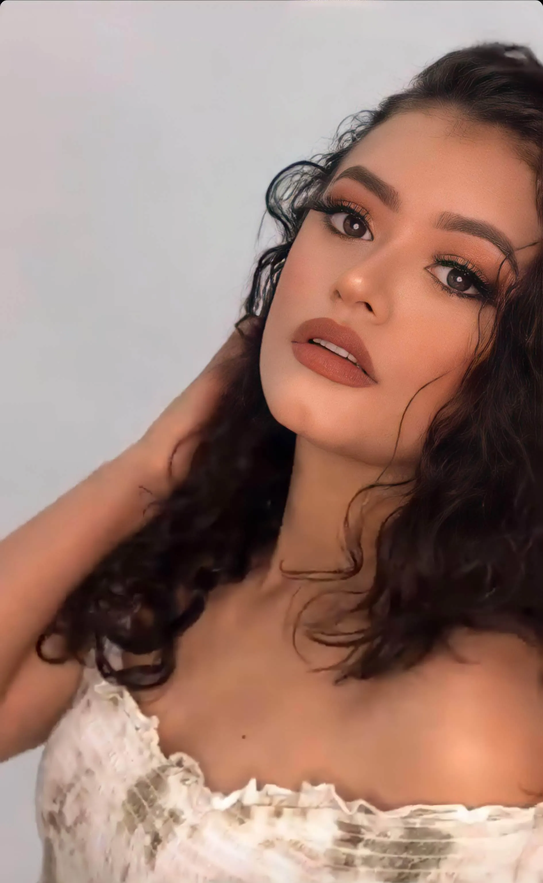 Live sex webcam photo for EmiliaJons #7918048