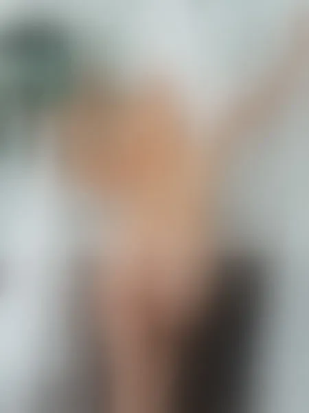 Live sex webcam photo for AvrilEvans #2755692