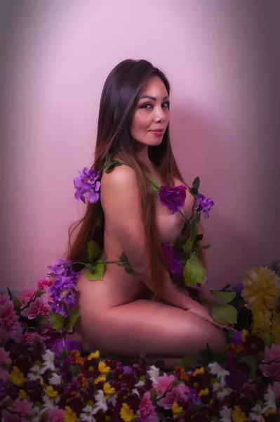 Live sex webcam photo for TamaraBlair #2467950