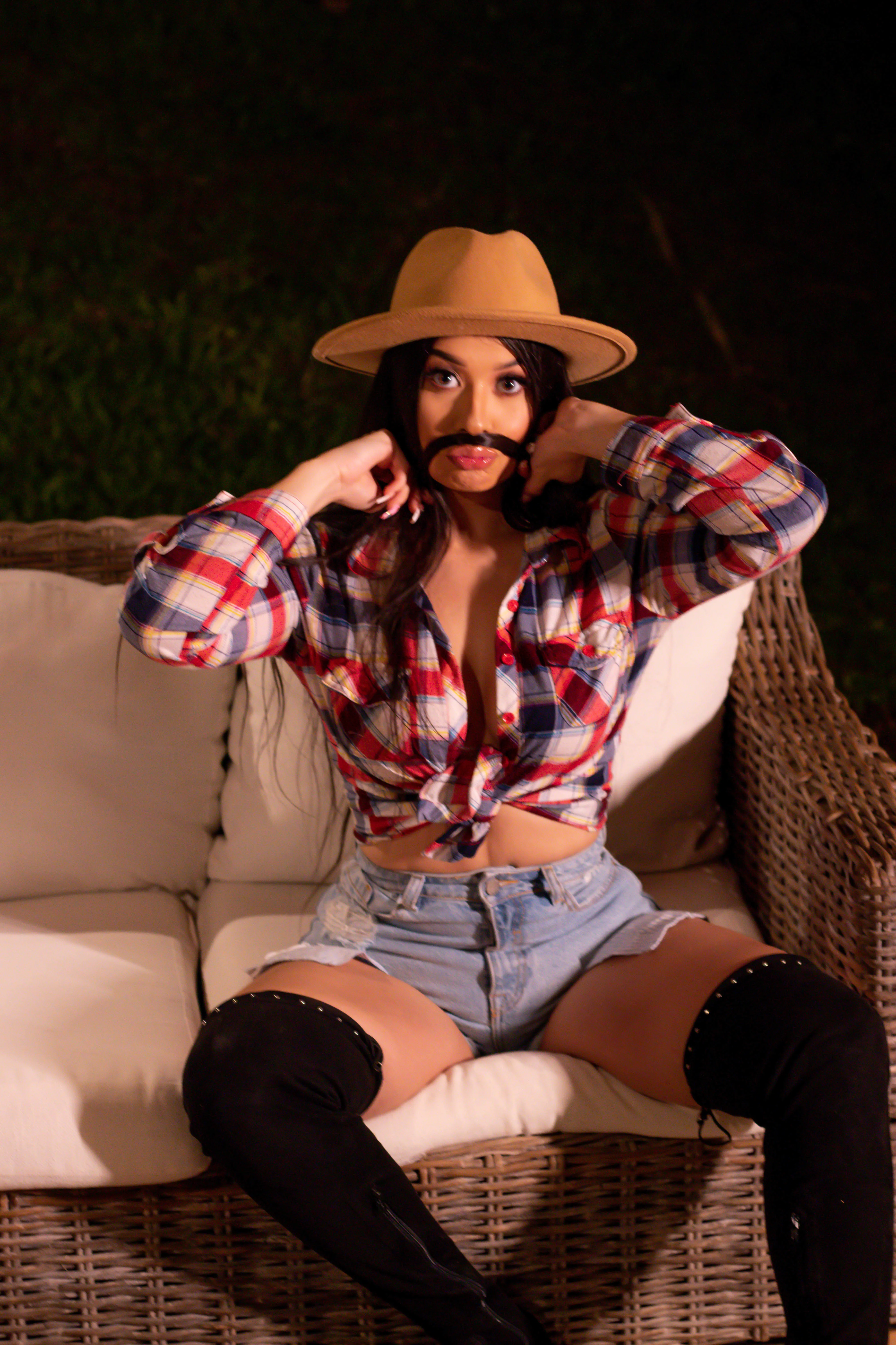 Live sex webcam photo for CristinaHanze #7801744