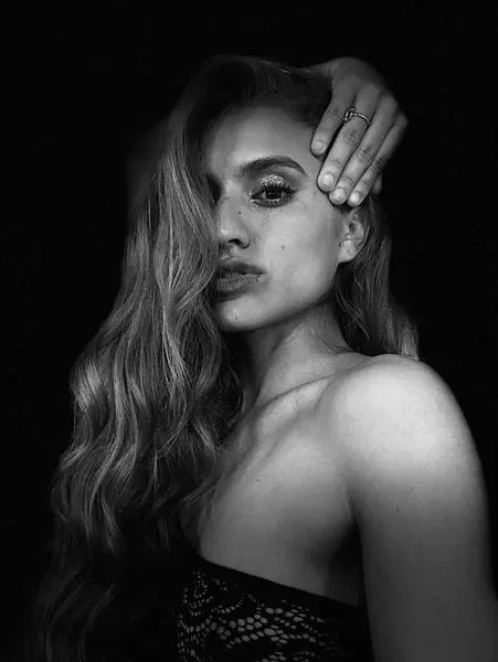 Live sex webcam photo for SophiaMars #2720672