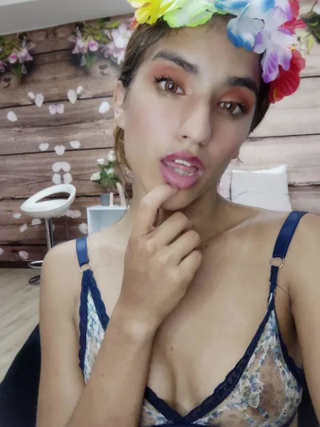 Live sex webcam photo for SophiaMars #2666482