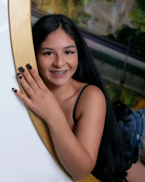 Live sex webcam photo for RoxyEvanss #3414606