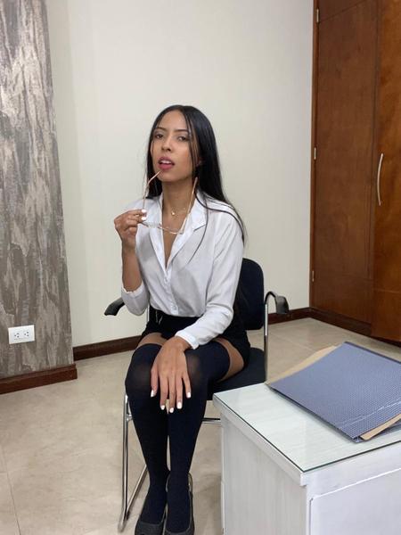 Live sex webcam photo for AprilAlen #2726531