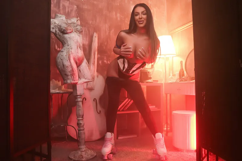 Live sex webcam photo for BrianaJohnson #6054041