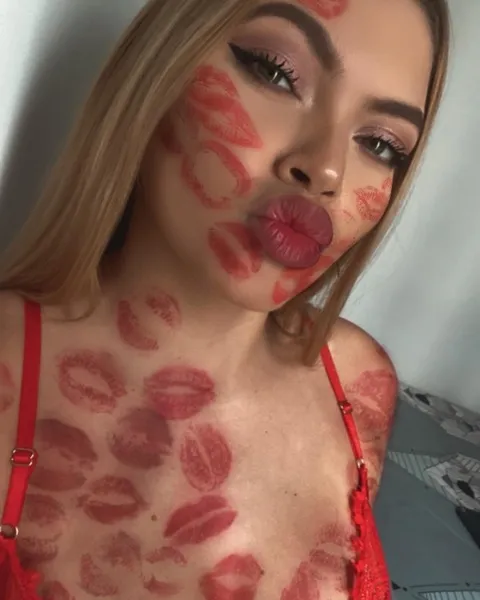 Live sex webcam photo for AliceCanela #3168415