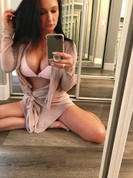 Live sex webcam photo for Victoria_Patrick #2507320